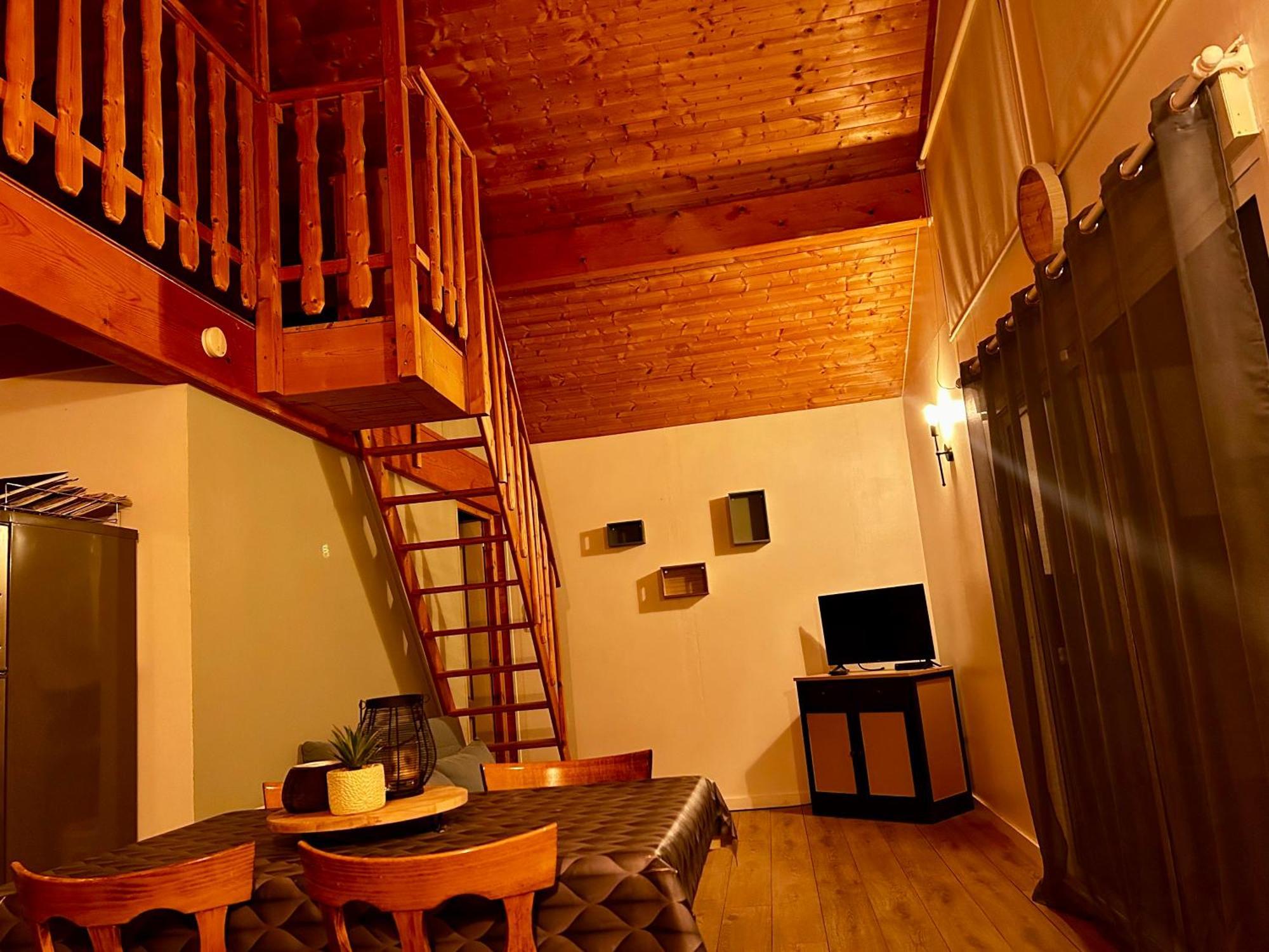 Gite Du Moulin Montgesoye Экстерьер фото
